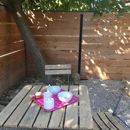 La Quille - Maison De Hameau En Provence Pour 4 Personnes Avec Jardin Privatif * Le Puy-Sainte-Réparade
