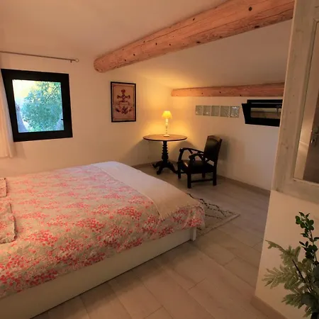 La Quille - Maison De Hameau En Provence Pour 4 Personnes Avec Jardin Privatif *